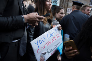 26444459825_43607e1271_z